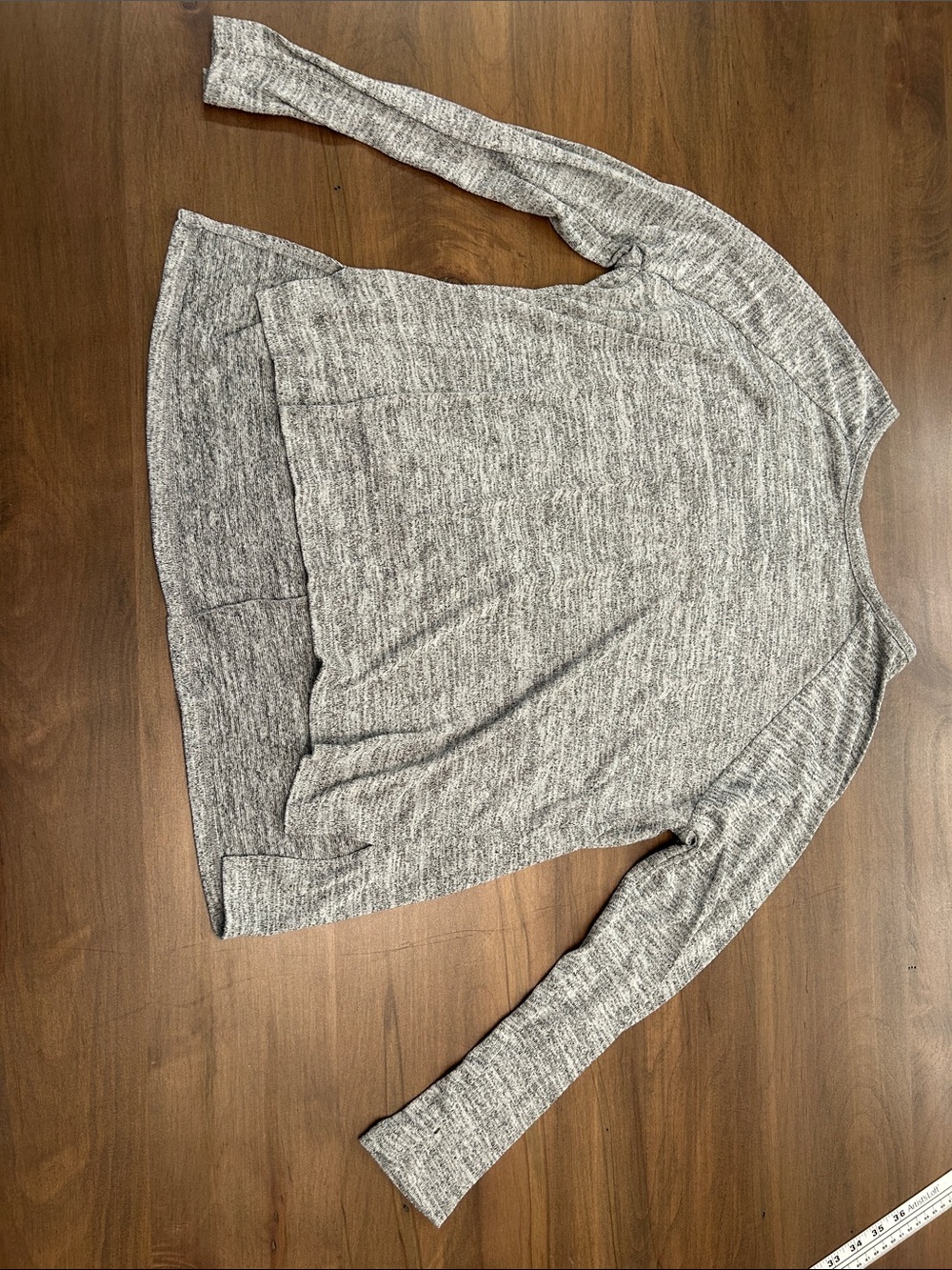 Tresics Heather Gray Long Sleeve Knit Pullover